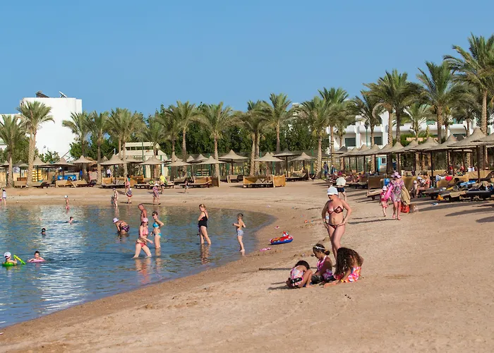 Mirage Bay & Aqua Park Resort 4*
