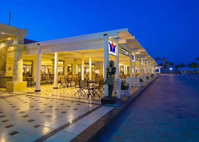 Mirage Bay & Aqua Park Resort