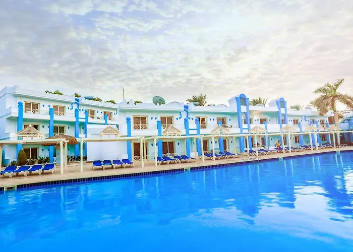 Mirage Bay & Aqua Park 4*