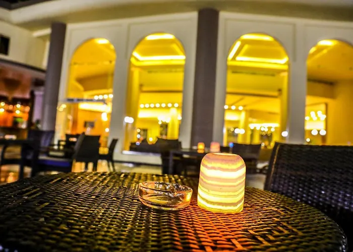 Mirage Bay & Aqua Park Resort 4*