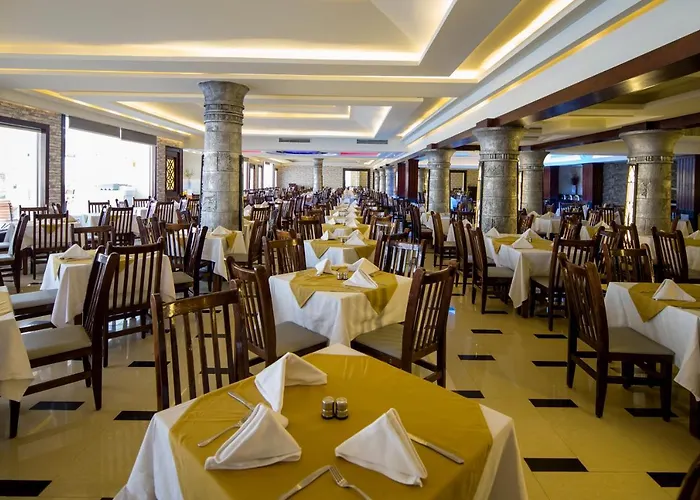 Mirage Bay & Aqua Park 4*