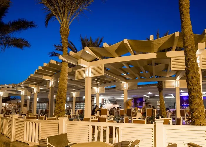 Mirage Bay & Aqua Park 4*