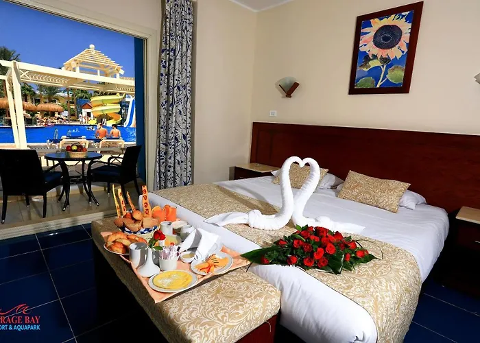 Mirage Bay & Aqua Park 4*