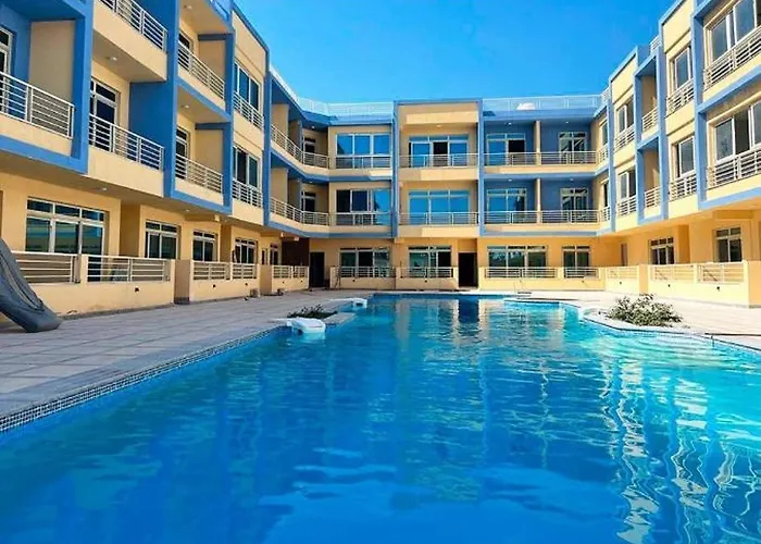 Mirage Bay & Aqua Park Resort